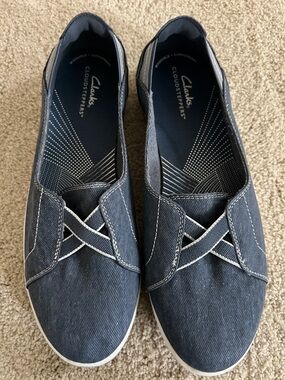 Women's Cloudsteppers Breeze Skip Slip-On Sneakers Flats
